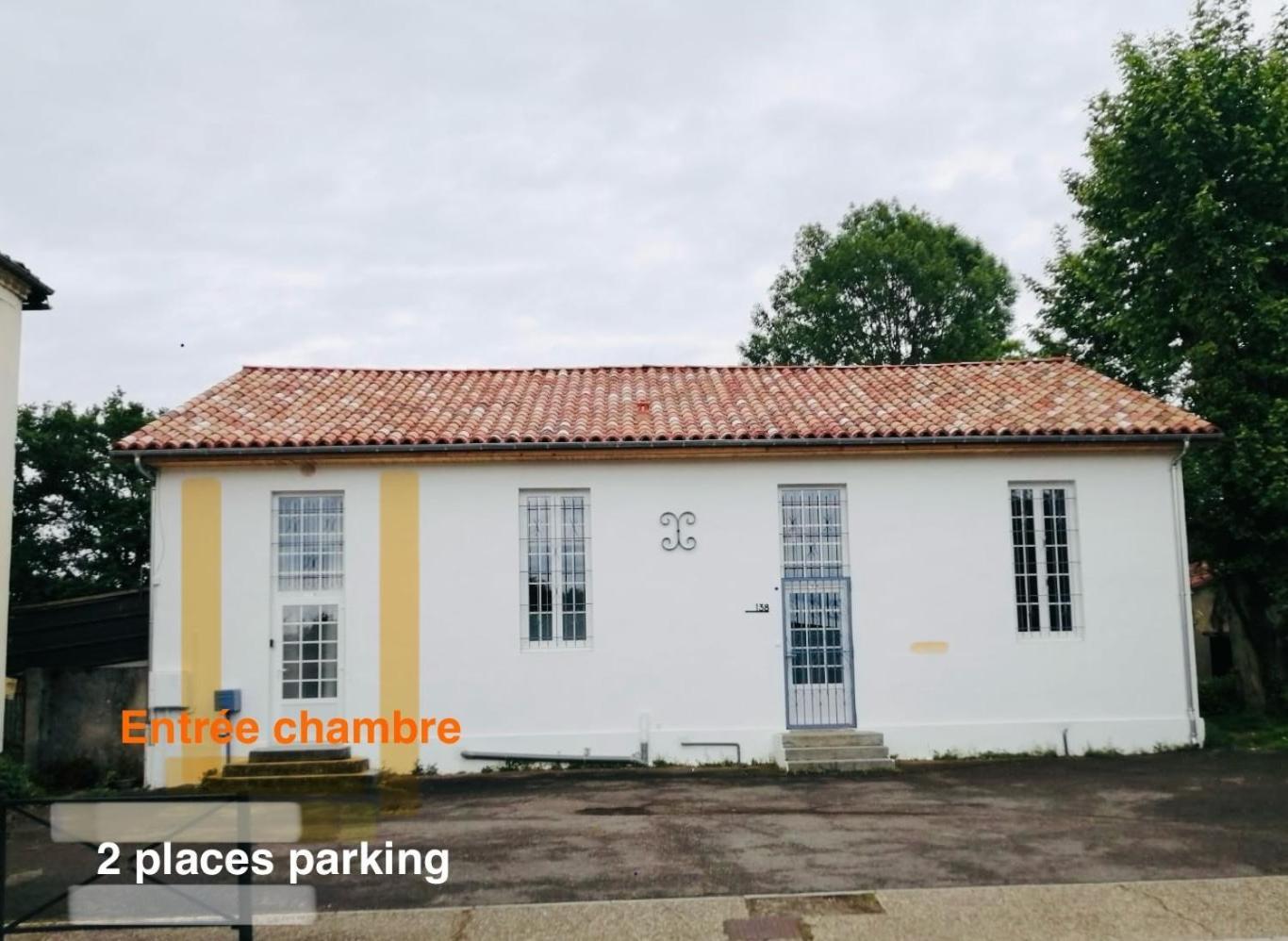 Chambre Dans Ancienne Ecole Cazères-sur-lʼAdour Exterior foto